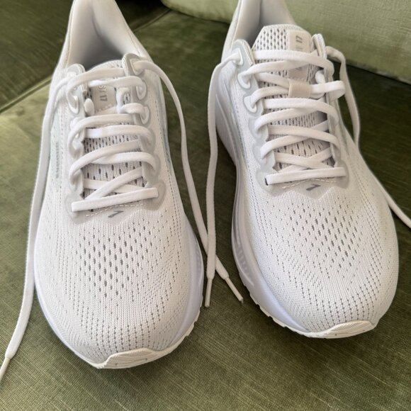 Brooks Ghost 17 Womens White Mesh Running Shoes Size 9 Wide New Without Box - Picture 3 of 9